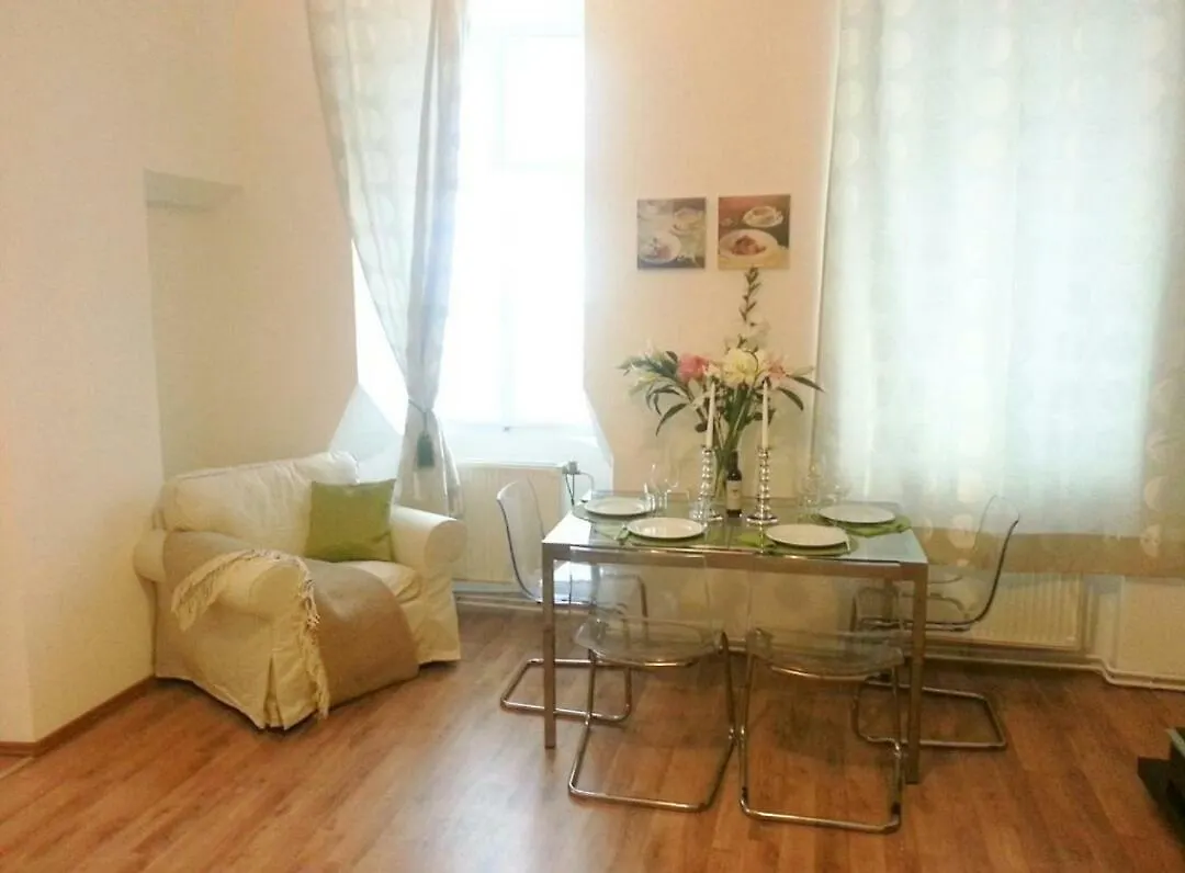Apartment Wasagasse Vienna